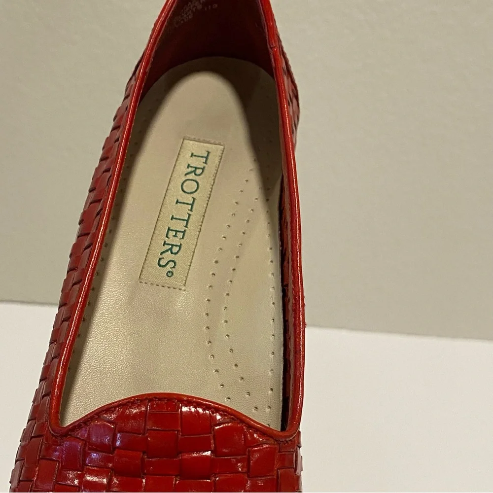 Trotters Liz Red Leather Braided Woven Loafers Flats Women’s 9.5 Narrow